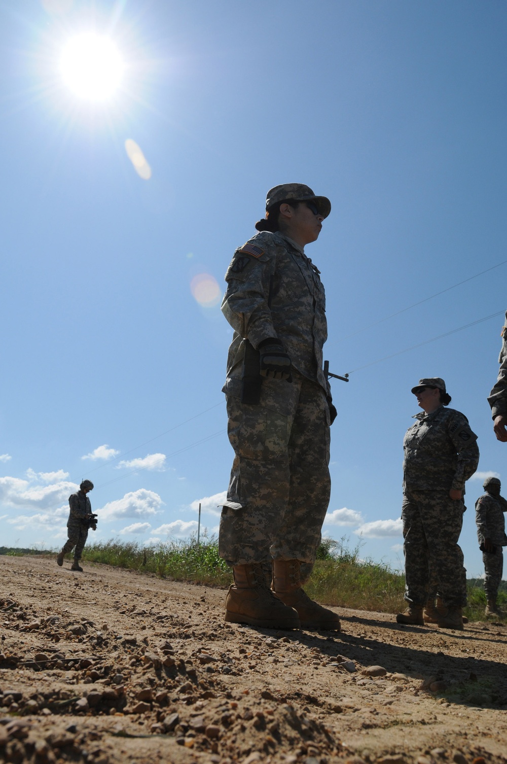 Mississippi Guardsmen patrol along swollen Mississippi