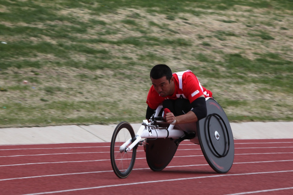 Marine team dominates track and field competition at 2011 Warrior Games