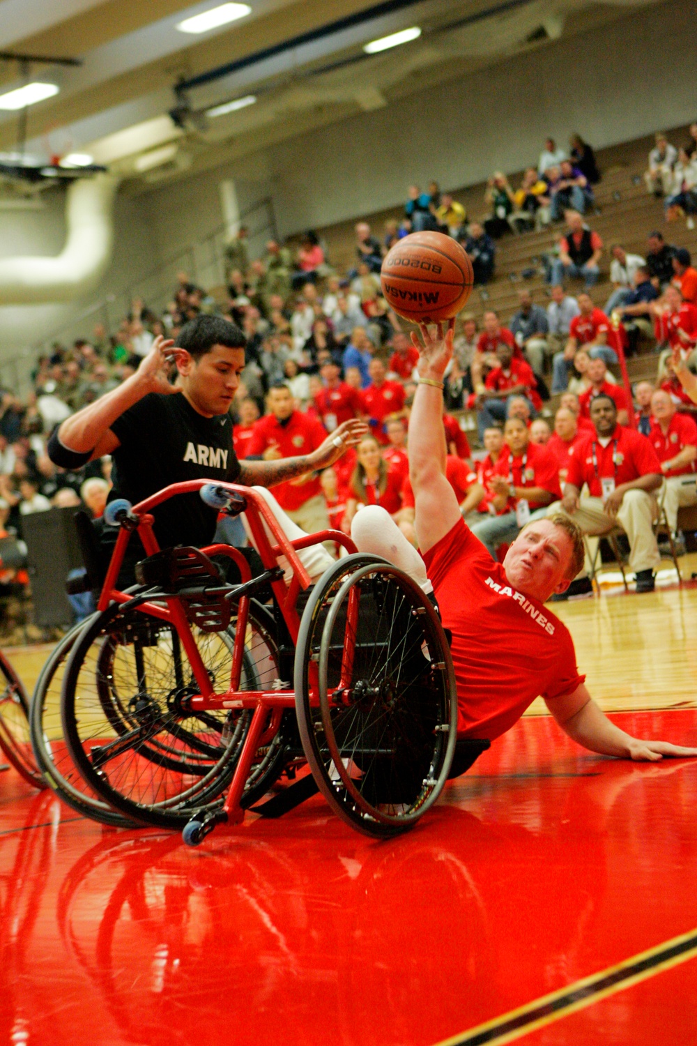 Marines compete in wheelchair basketball during 2011 Warrior Games