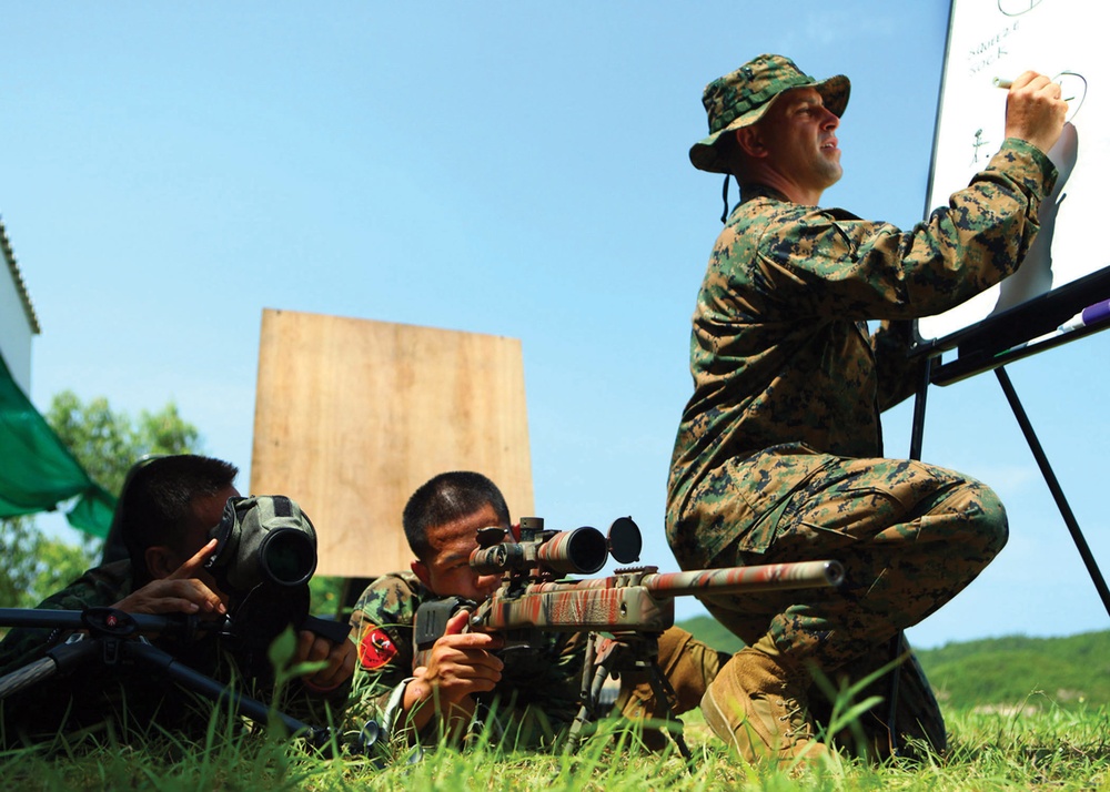 Thai, US Marines form brotherhood