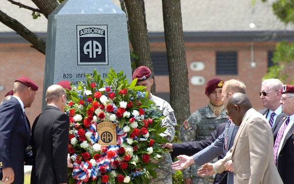 82nd Airborne Division Holds Division Memorial Ceremony