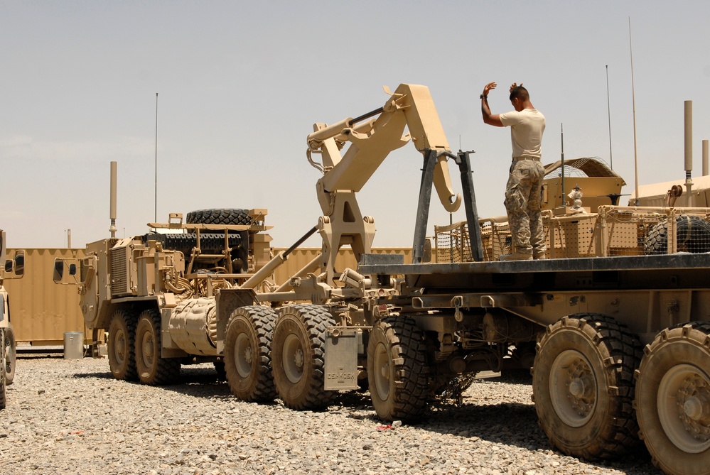 TF ‘Packhorse’ supplies Kandahar Province, one combat outpost at a time