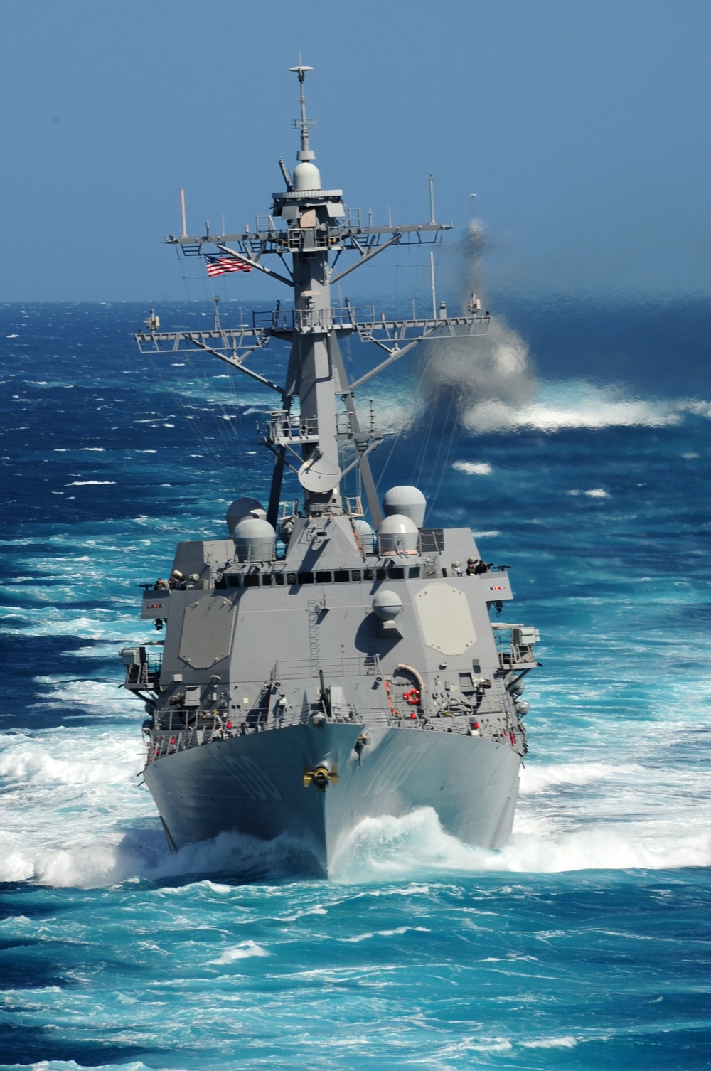 USS Kidd and USS Pinckney transits the Pacific Ocean