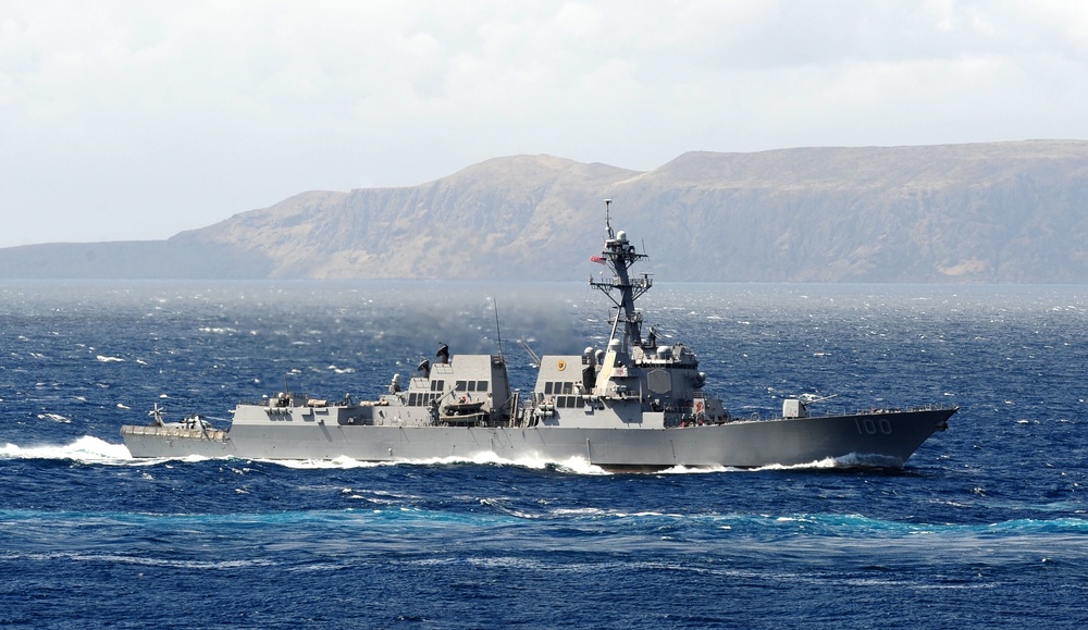 USS Kidd in the Pacific Ocean