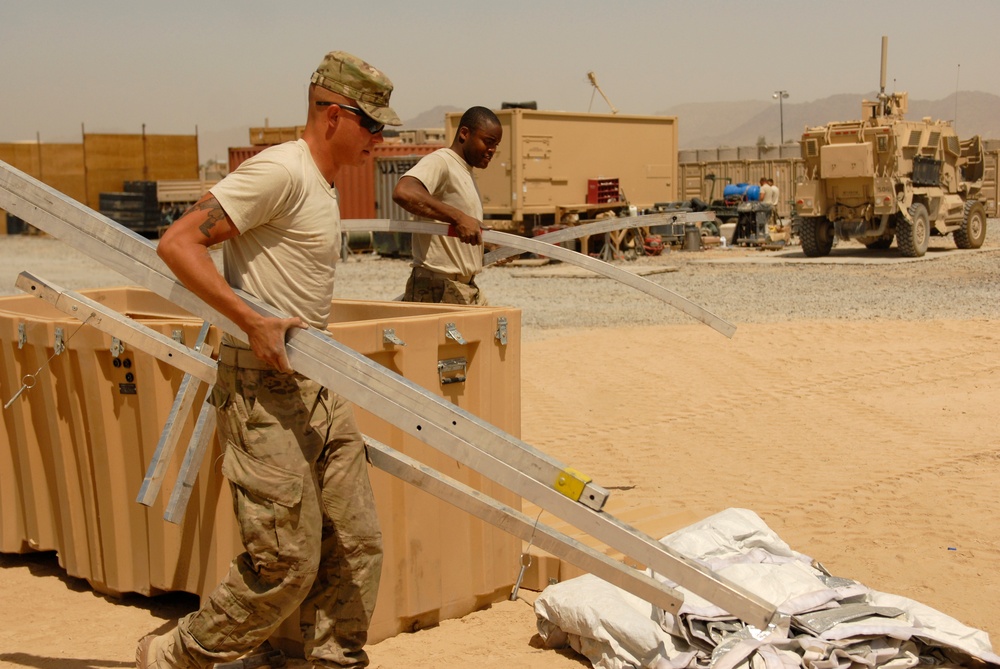 TF ‘Packhorse’ supplies Kandahar Province, one combat outpost at a time