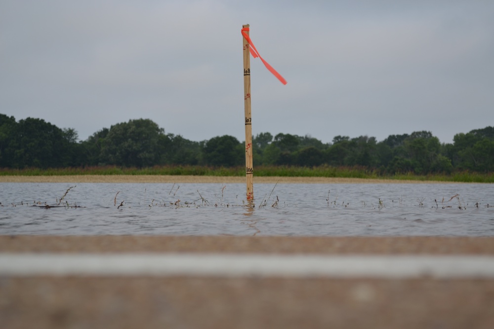 Water elevation in Humpheys County rises