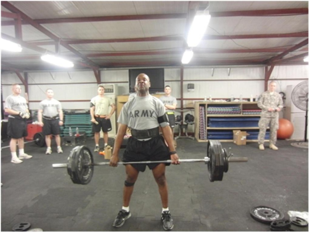 ‘Dagger’ Brigade Soldiers throw their weight around during competition in Iraq