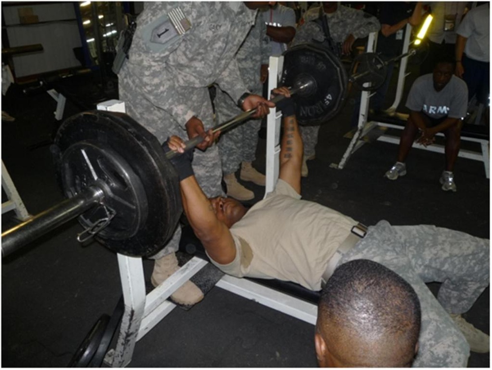 ‘Dagger’ Brigade Soldiers throw their weight around during competition in Iraq