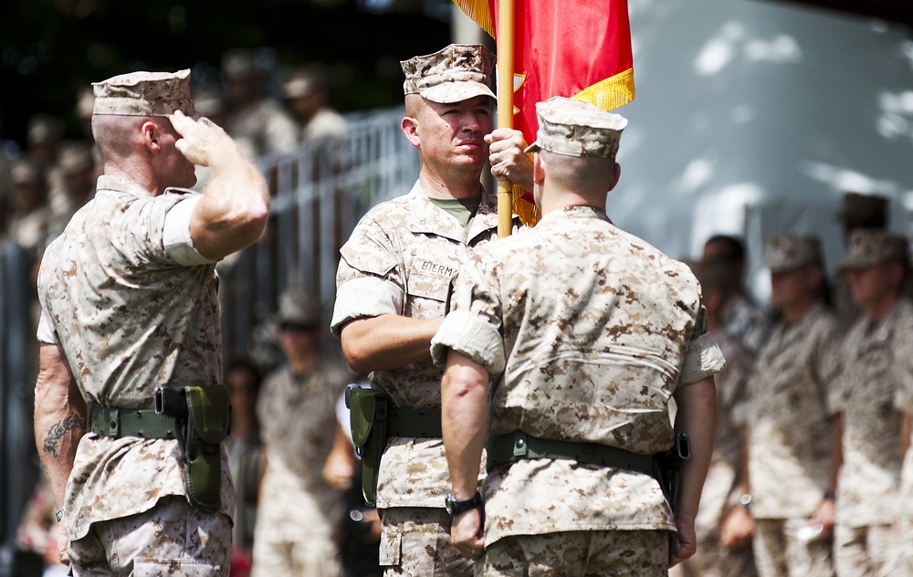 Bierman bids farewell to 3rd Marine Regiment