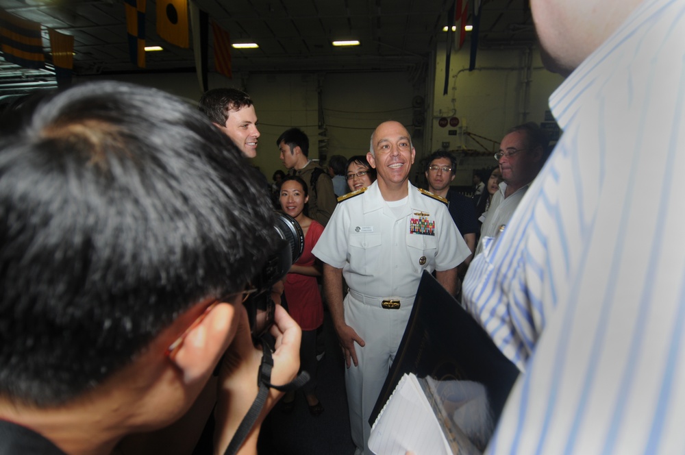 USS Carl Vinson in Hong Kong