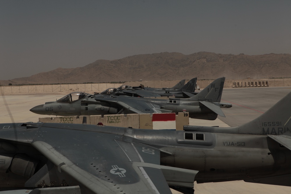 Marine Corps Harriers return to Afghanistan