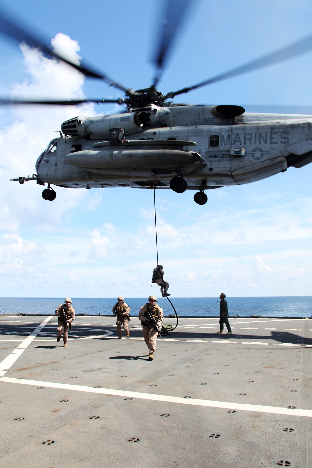 22nd MEU Conducts Vessel Board, Search and Seizure