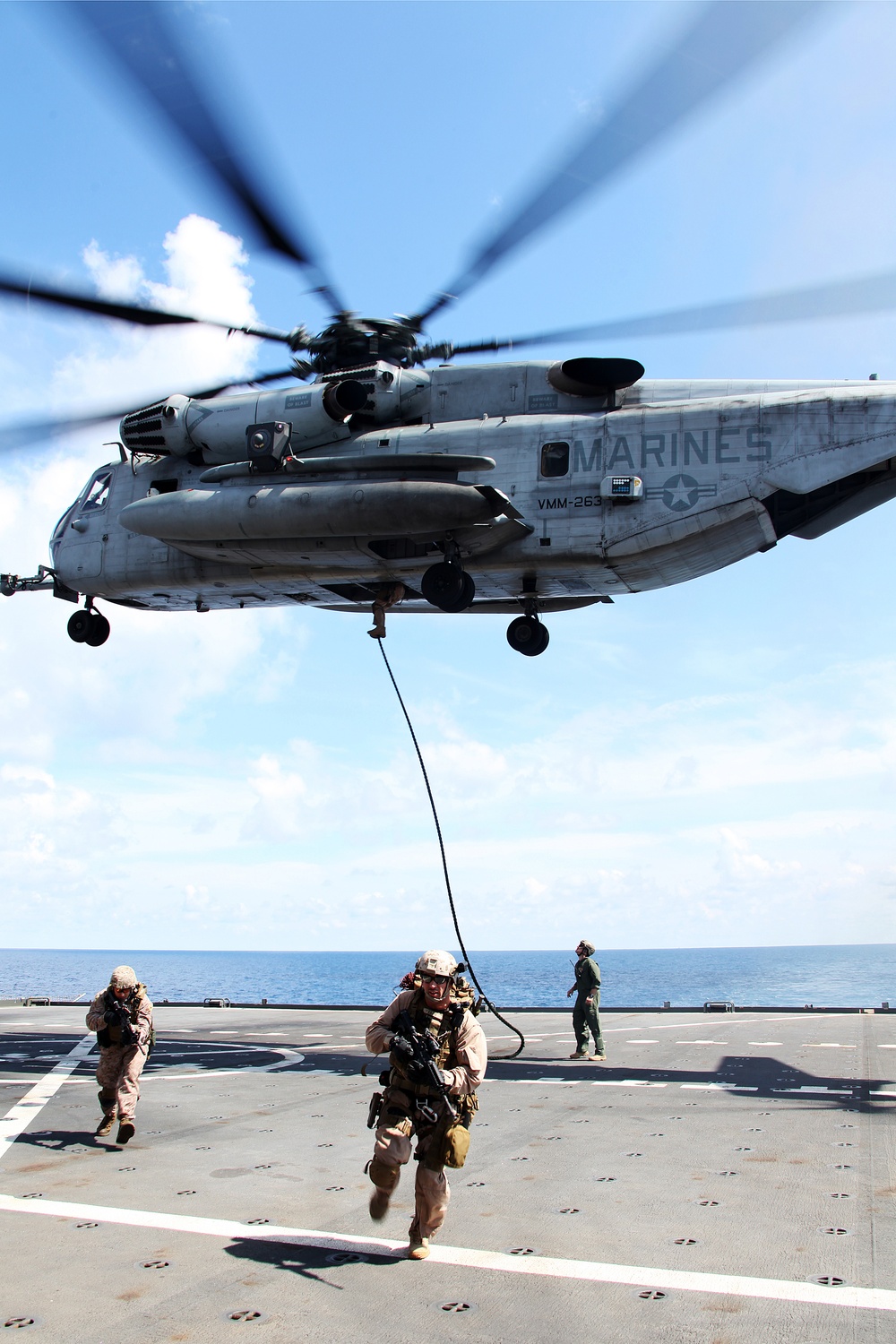 22nd MEU Conducts Vessel Board, Search and Seizure