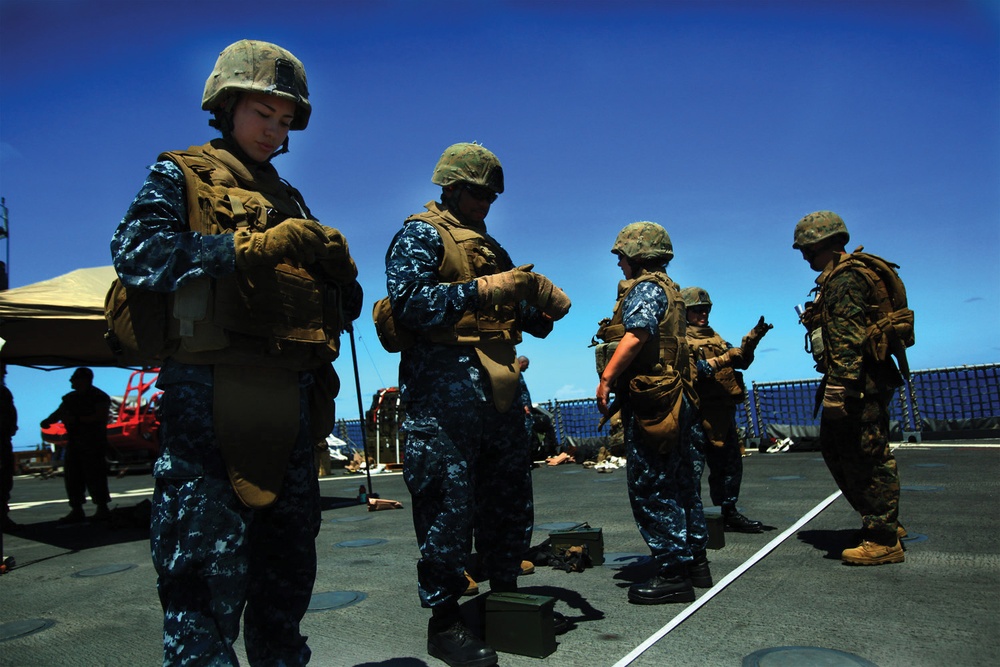 Marines, sailors conduct machine gun drills aboard USS Tortuga