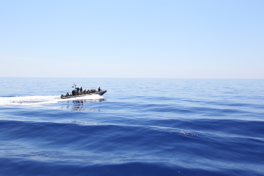 22nd MEU conducts VBSS training