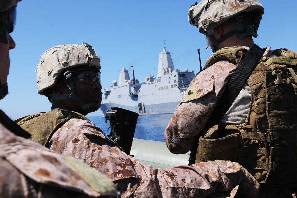 22nd MEU conducts VBSS training