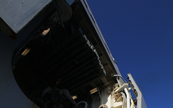 22nd MEU conducts VBSS training