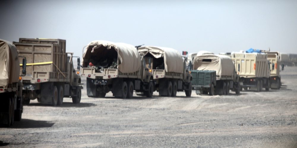 Marines escort ANA kandak to new home