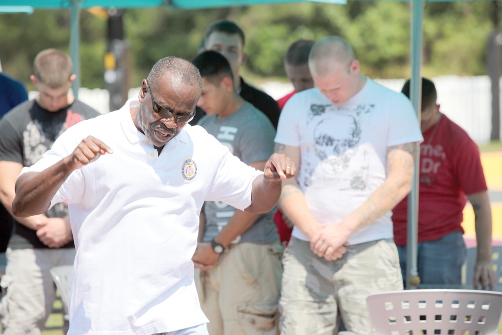 MAG-31 heats up summer during barracks bash