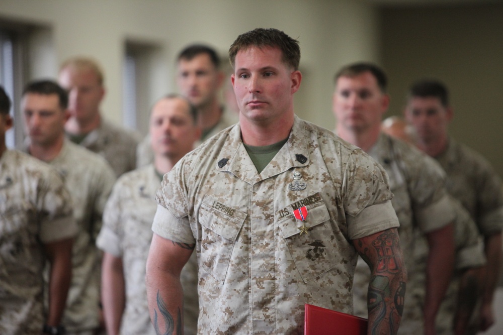 EOD Marines awarded for valor