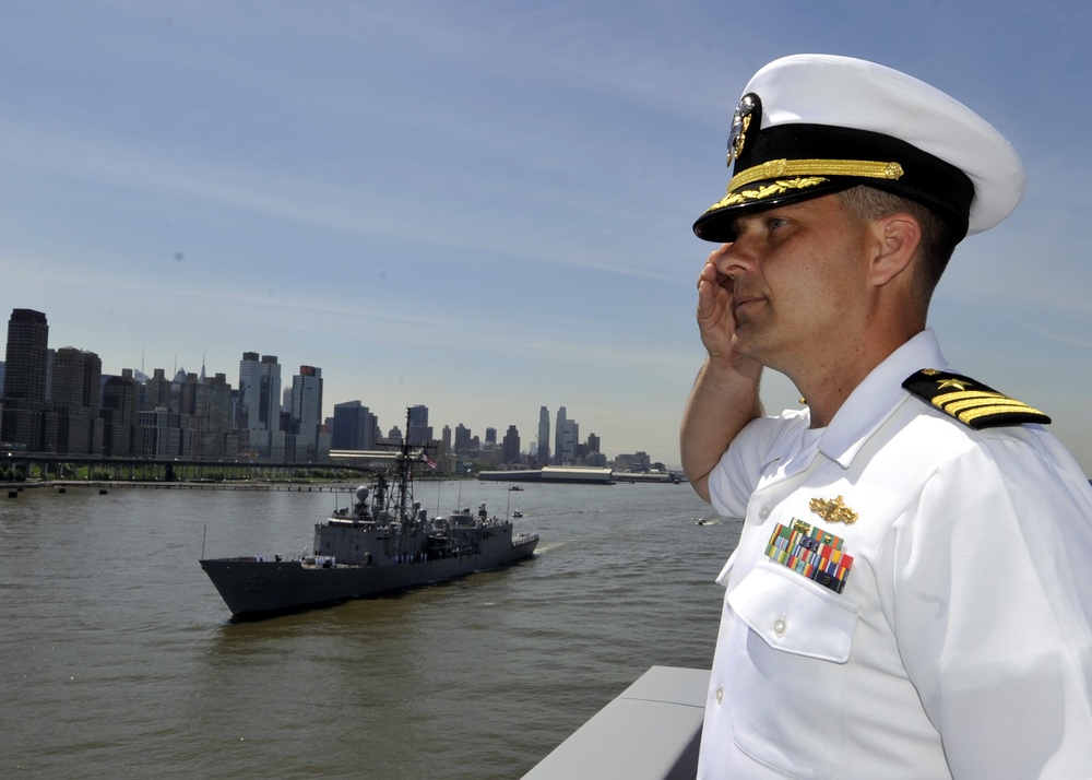 USS New York enters New York Harbor