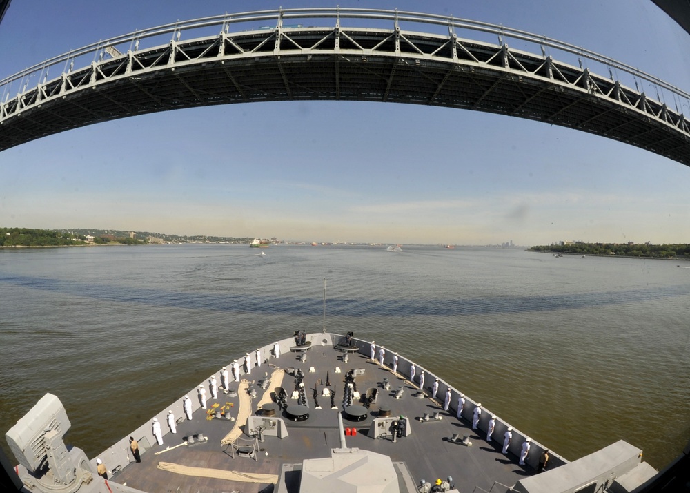 USS New York enters New York Harbor