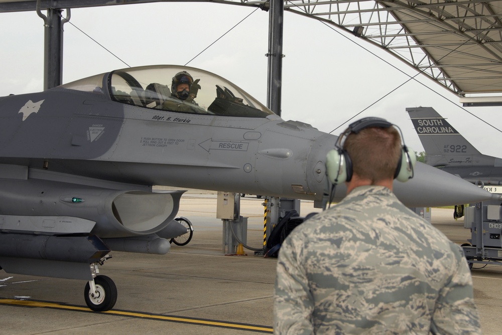 Maj. Gen. Rand Flies with the Swamp Foxes