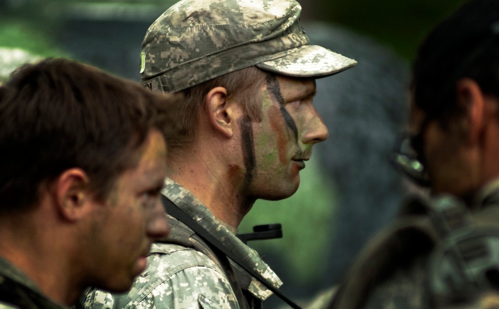 US Army soldiers attend the Special Forces Qualification Course