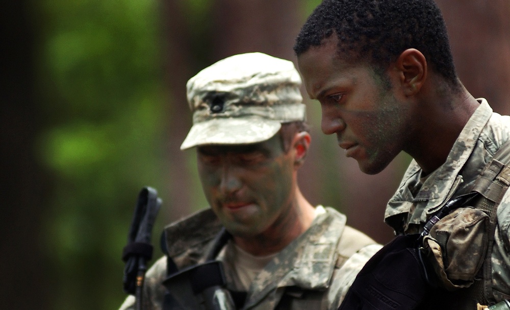 US Army soldiers attend the Special Forces Qualification Course