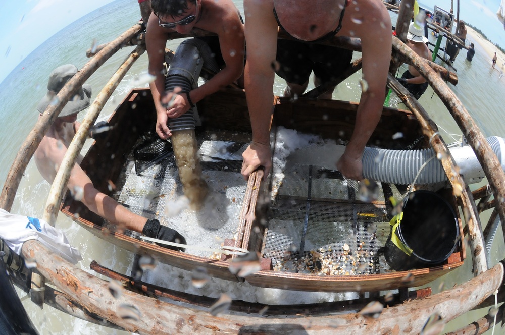 Divers take part in Vietnam recovery mission