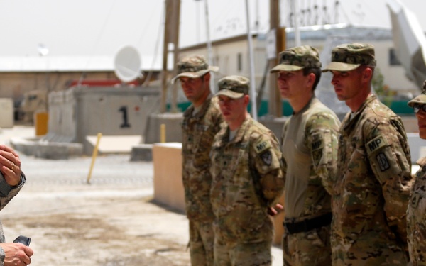 Sgt. Maj. Chandler meets soldiers