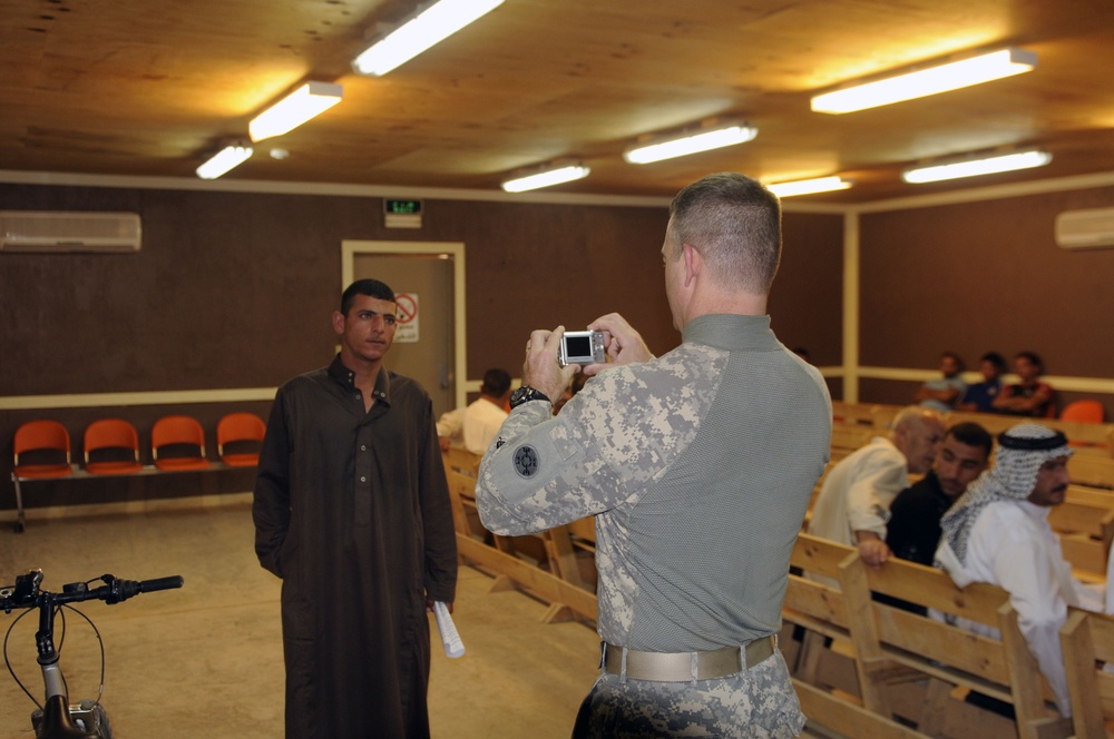 Army shows good will toward Iraqi population