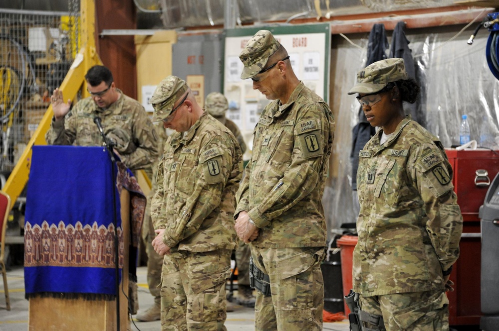HHC soldiers welcome new commander