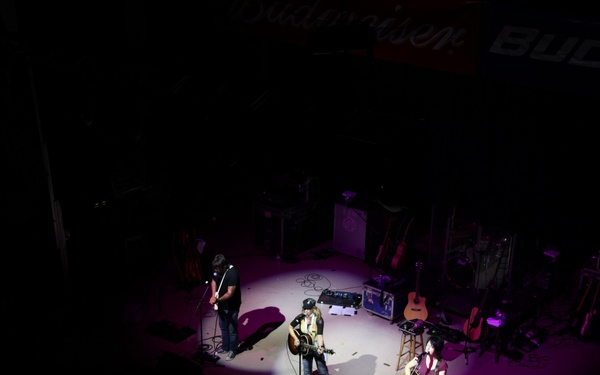 Military appreciation country concert rocks Cherry Point
