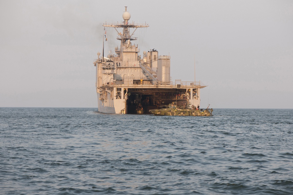 Riverine forces make history with well deck certification