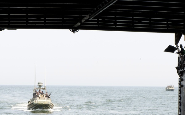 Riverine forces make history with well deck certification