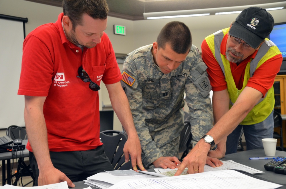 Corps, National Guard work together to fight flooding