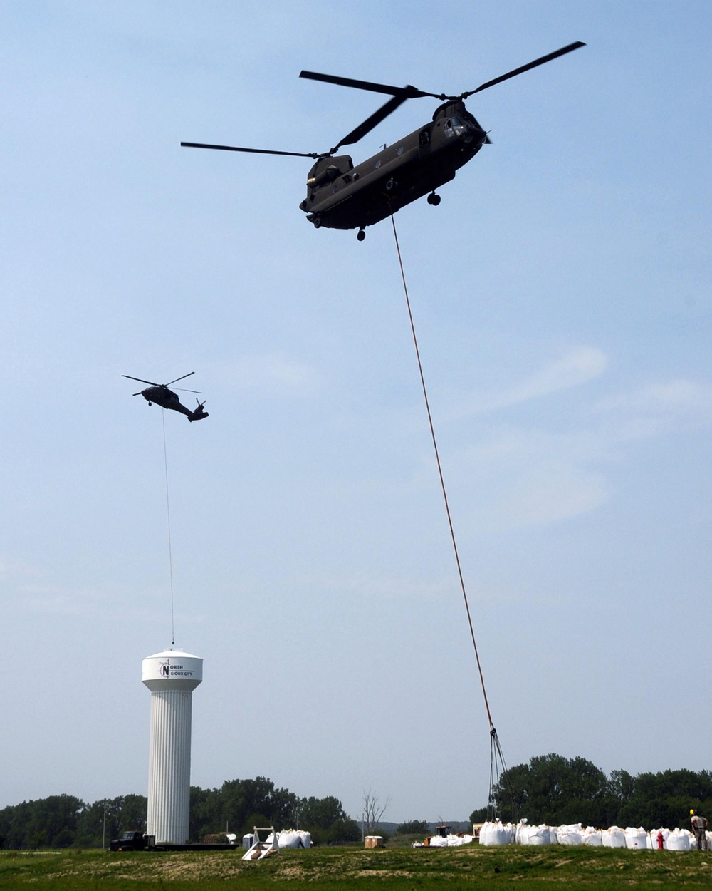 UH-60 (Black Hawk) and Chinook