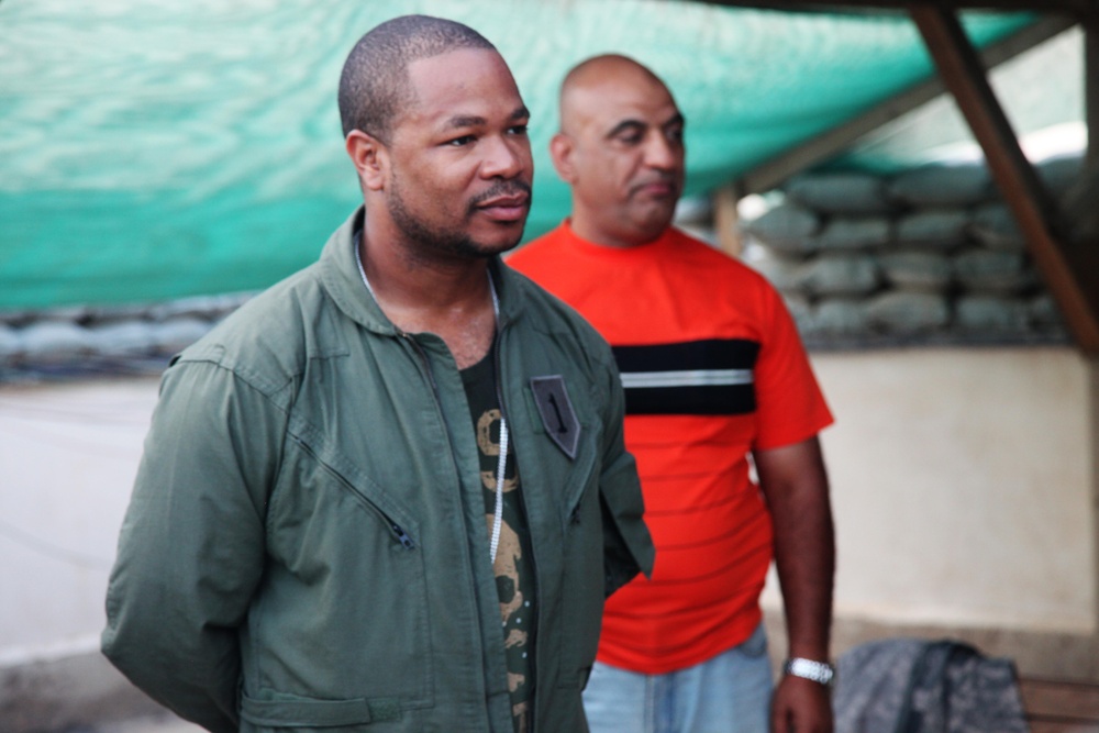 Rapper Xzibit visits Iraq
