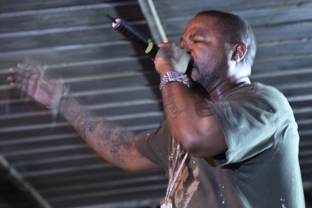 Xzibit performs for soldiers in Baghdad