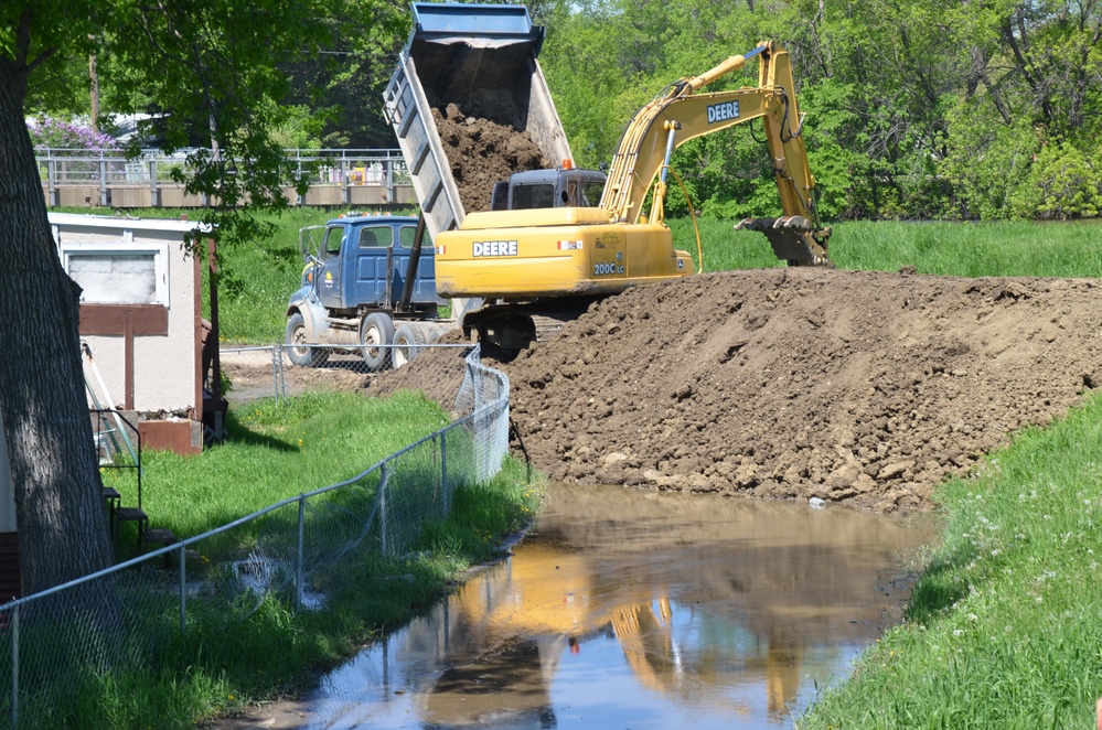 Corps continues levee improves in Minot, ND