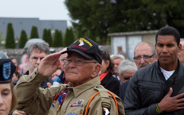 Paratroopers revisit roots in D-Day Commemoration