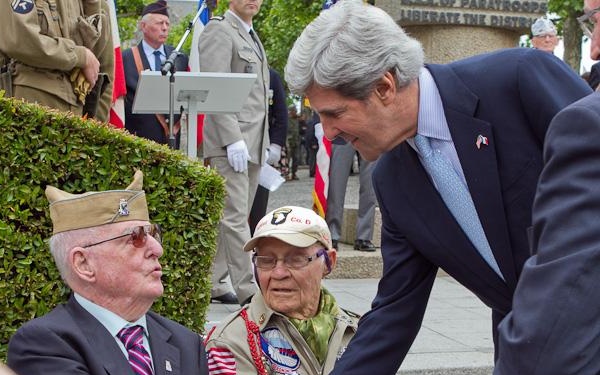 Paratroopers revisit roots in D-Day Commemoration