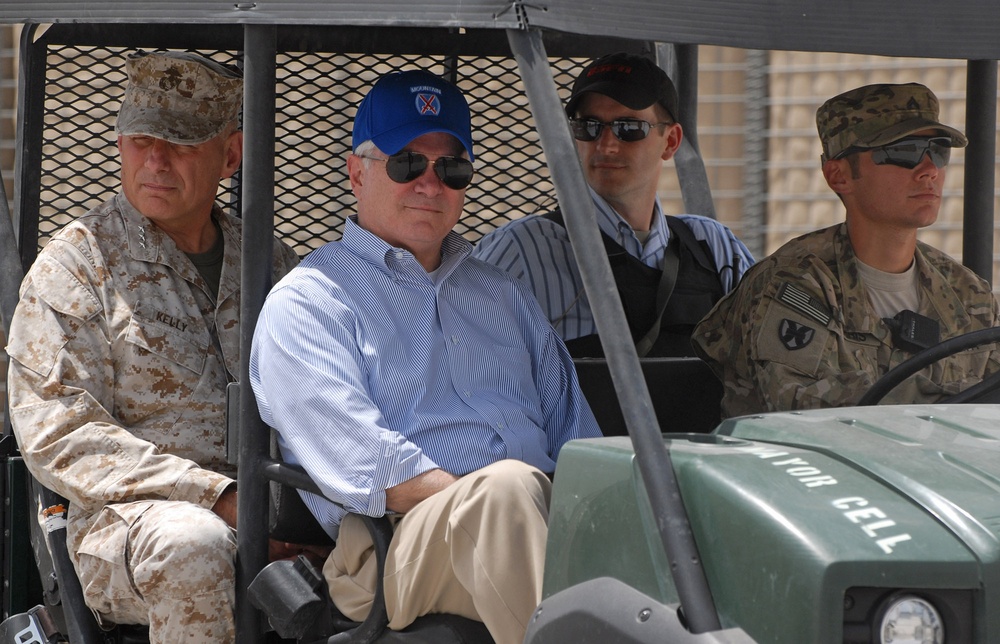 US Secretary Gates' visit to Forward Operating Base Walton in Kandahar, Afghanistan