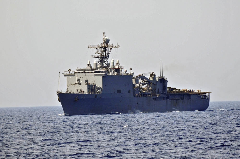 USS Whidbey Island underway