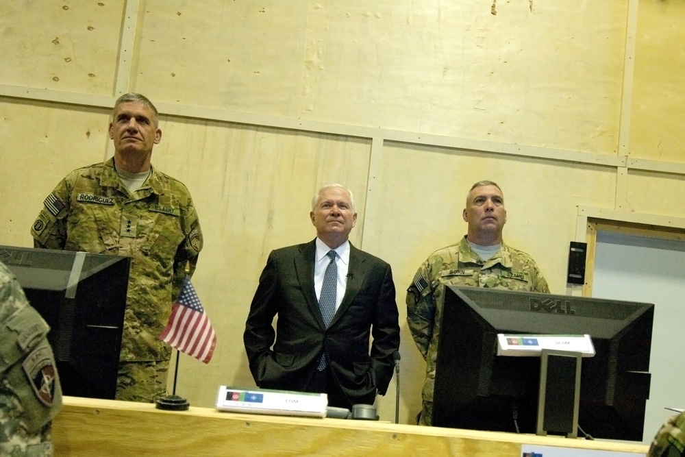 US Defense Secretary visits ISAF Joint Command
