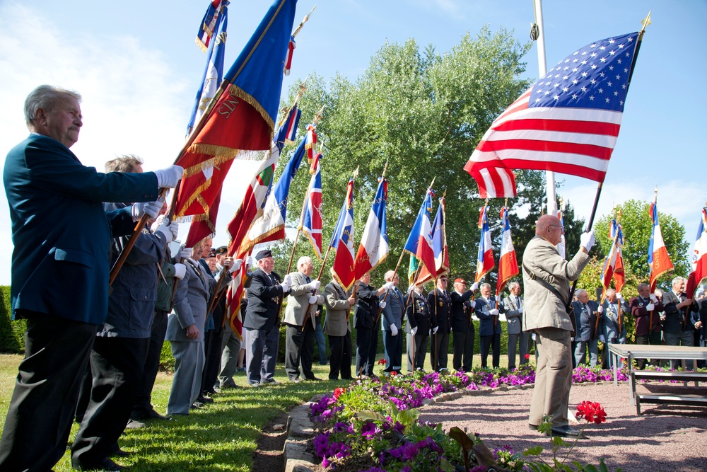 USACAPOC(A) Participates in 67th D-Day commemorative jump.