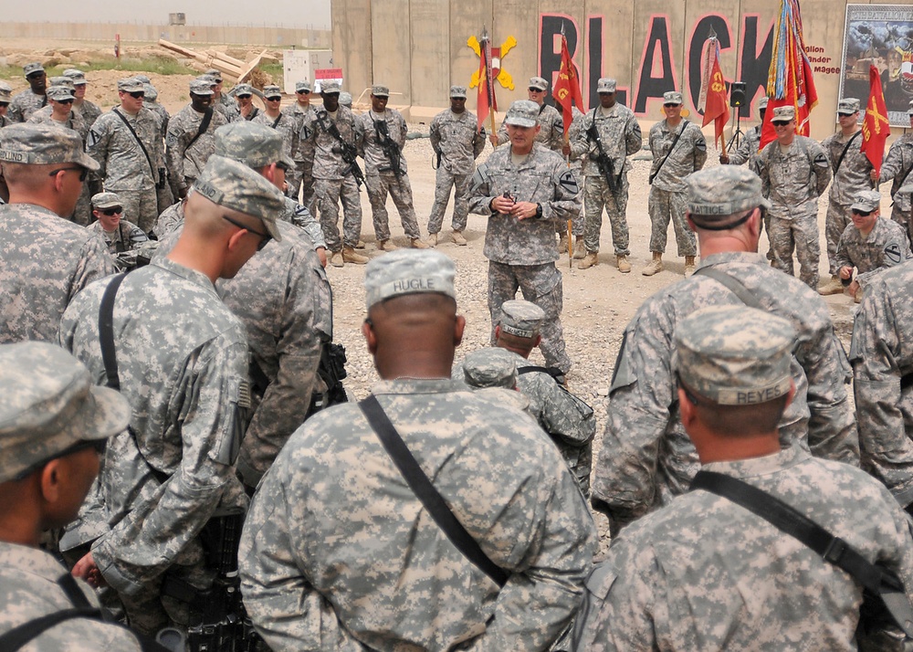 1st Cav. Division commander visits 'Long Knife' troopers at COS Marez