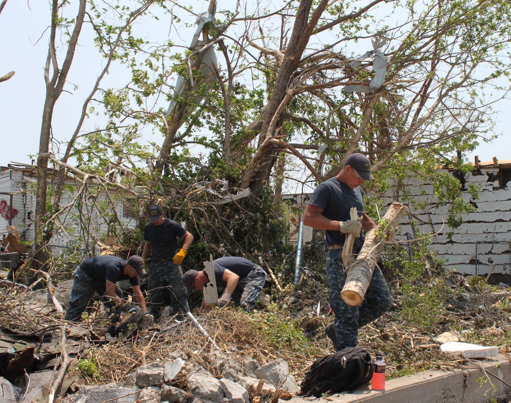 USS Missouri helping with clean-up efforts in Joplin