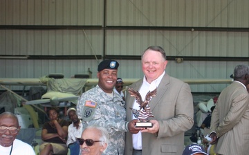 Army aviator receives prestigious award from Tuskegee University